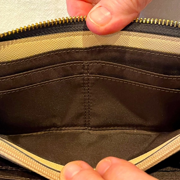 NWOT Coach Brown Signature Pattern Wallet - Picture 5 of 10